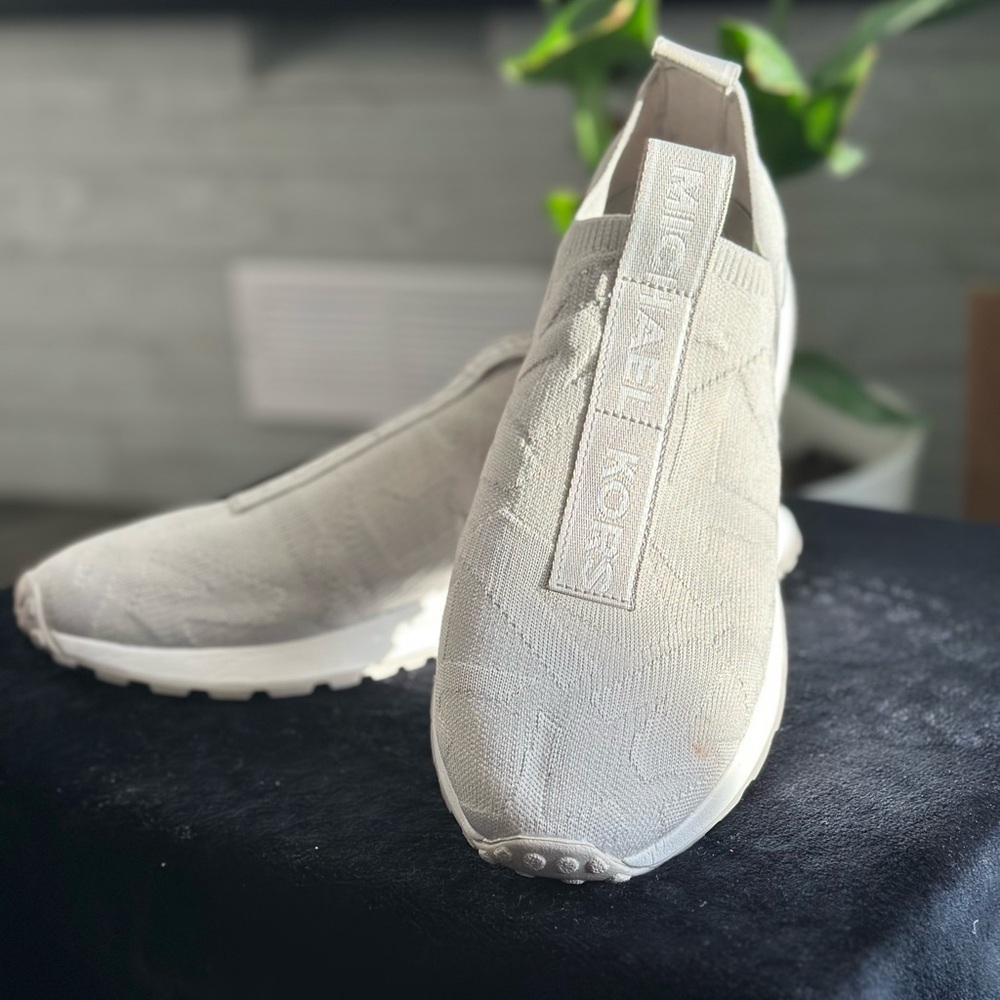 Michael Kors Bodie Logo Embossed Slip-On Trainer